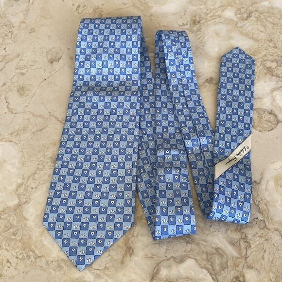 Salvatore Ferragamo 100% Silk Print Tie - Picture 5 of 11
